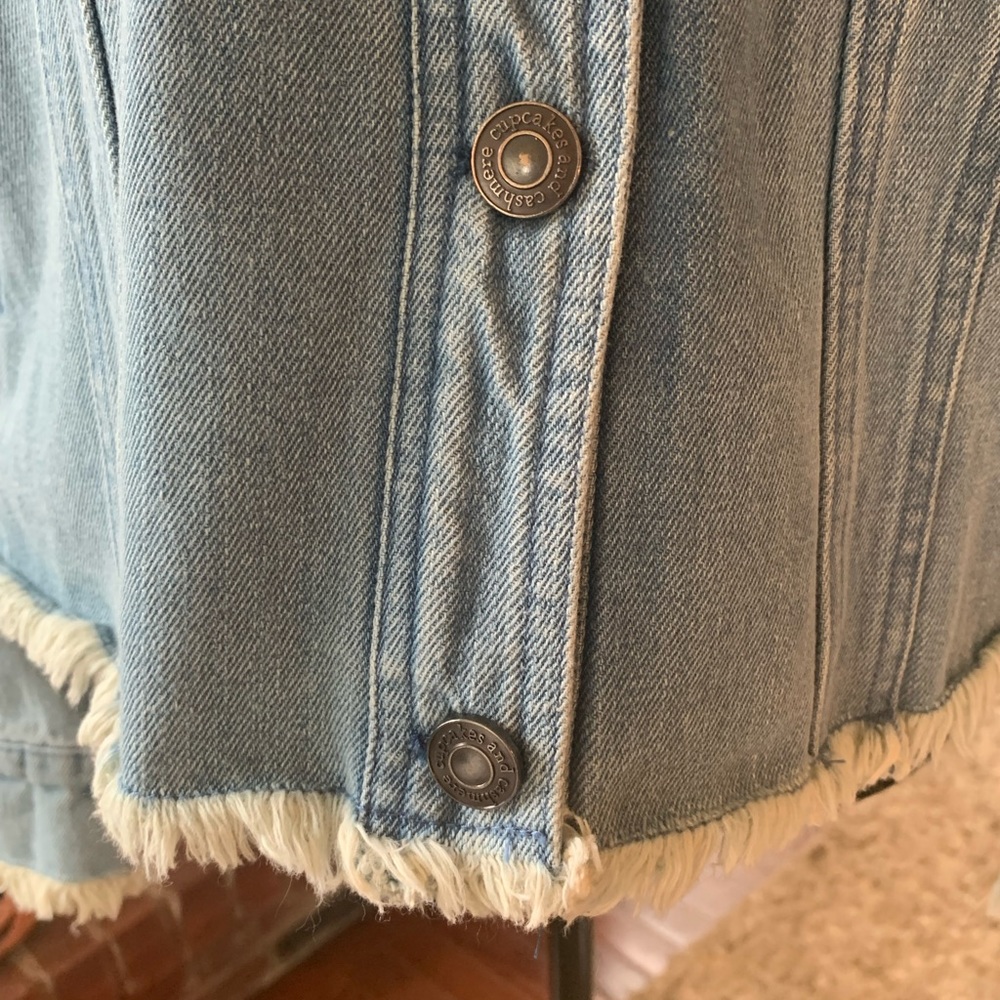 NWT Cupcakes and Cashmere Star Denim Jacket Women’s Size Large - Picture 9 of 16